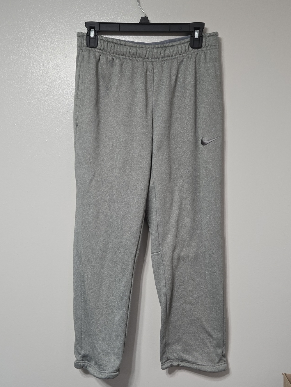 Nike Men's Therma-fit Fleece Sweatpants Gray Open Hem Size M